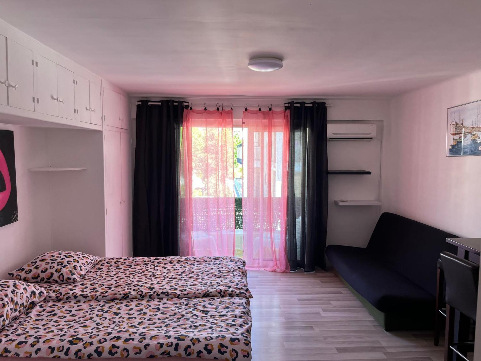 Studio Modern Apartment Кан Екстериор снимка